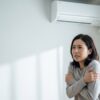 エアコンのドライは寒い？原因と寒くない設定